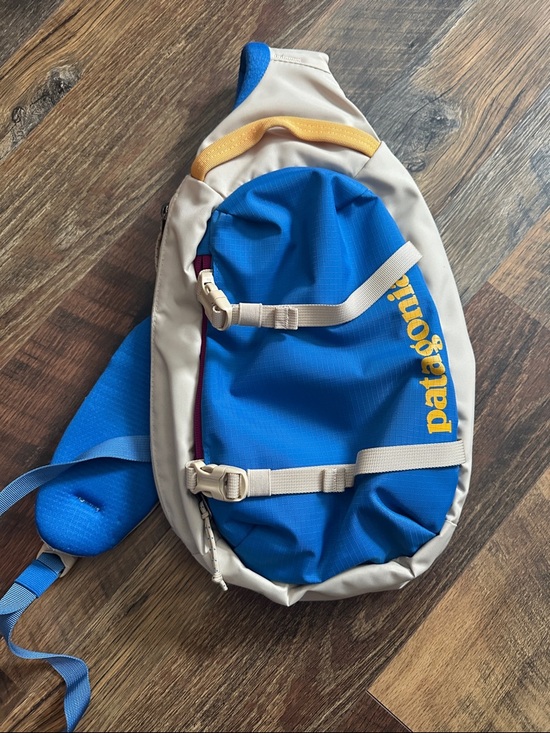 Patagonia Handbags - Patagonia Atom Sling Bag - Blue & Tan